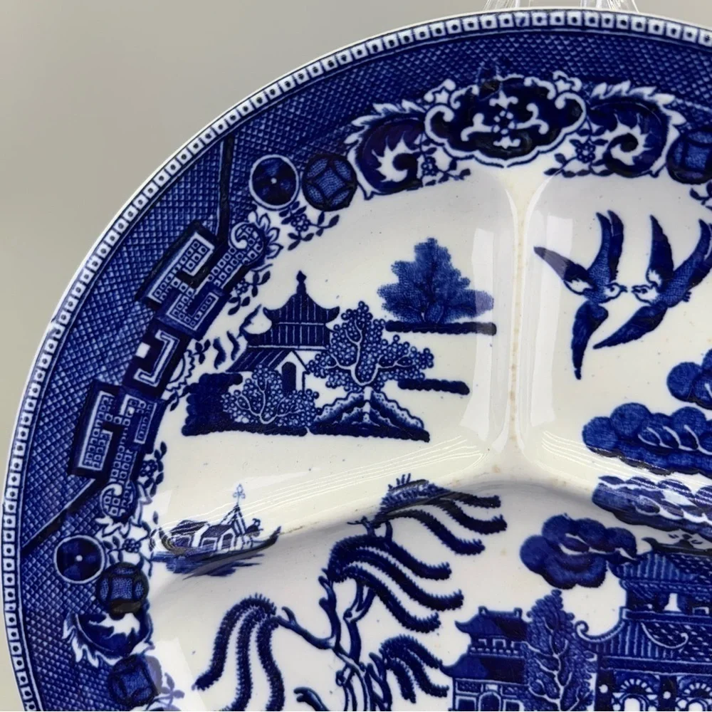 Vintage Charleton and Thompson Ltd English Blue Willow 10” Grill Plate Dish